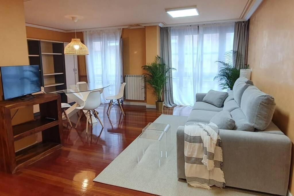 Centrico Apto Cangas De Onis, Cerca Puente Romano Apartment Екстериор снимка